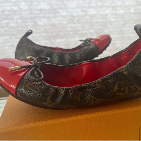 Louis Vuitton Ballet Flats - Picture 9 of 11
